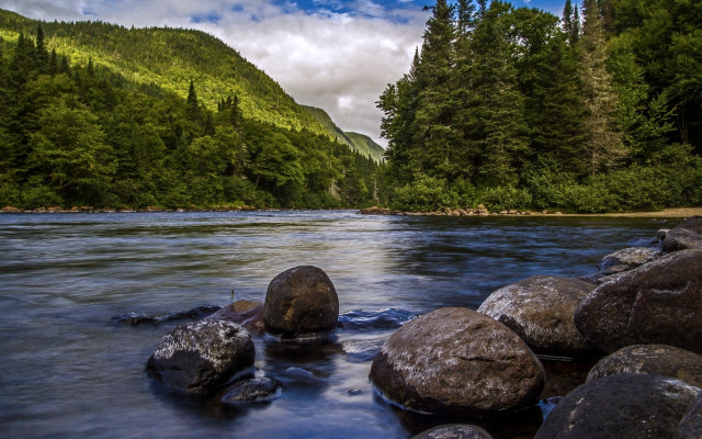 Hudson river rocks mountain clouds free wallpaper - medium preview image