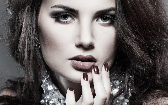 Gothic photorealistic fashion portrait woman free wallpaper - medium preview image
