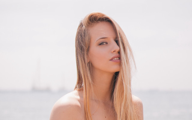Blonde woman ocean sailboat sunny free wallpaper - medium preview image