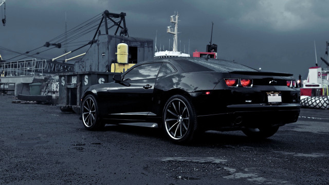 Black car dock crane boat free wallpaper - medium preview image