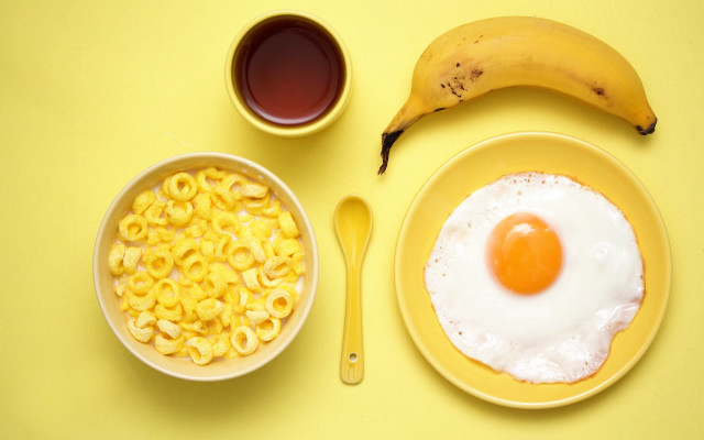 Plate food fried egg macaroni free wallpaper - medium preview image