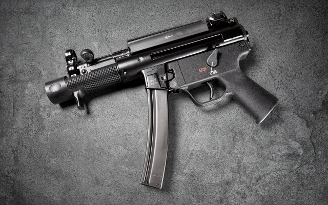 Gun magnifier gray black monochrome free wallpaper for desktop - medium preview image