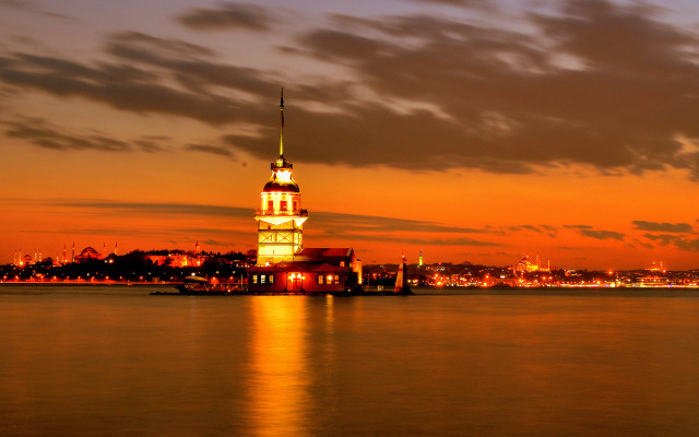 Large clock tower lake night free wallpaper - medium preview image