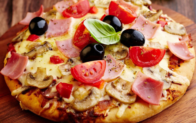 Pizza olives tomatoes mushrooms ham #2 free wallpaper - medium preview image