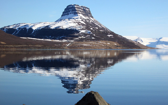 Mountain reflection lake beach sky #2 free wallpaper - medium preview image