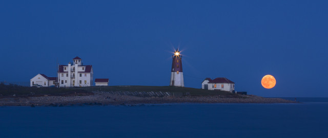Full moon lighthouse island night free wallpaper - medium preview image