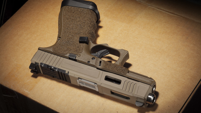 Gun cardboard magnifying stipple precisionism free wallpaper - medium preview image