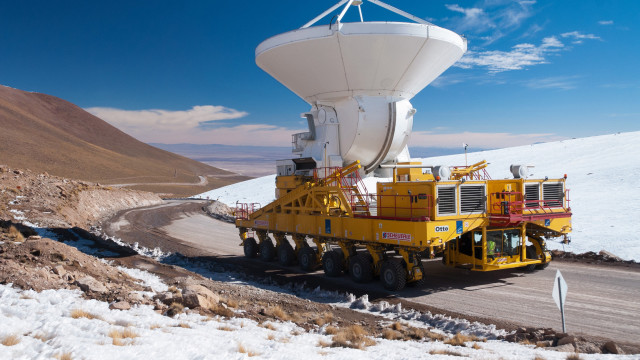 Truck mountain satellite ice desert free wallpaper - medium preview image
