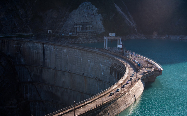Dam road bridge cars water free wallpaper - medium preview image