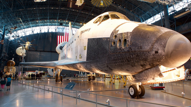 Space shuttle museum display people free wallpaper - medium preview image