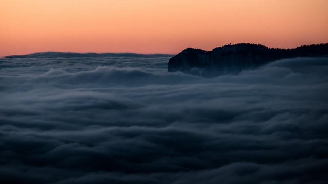 Mountain sunset reflection cloudy horizon free wallpaper - medium preview image