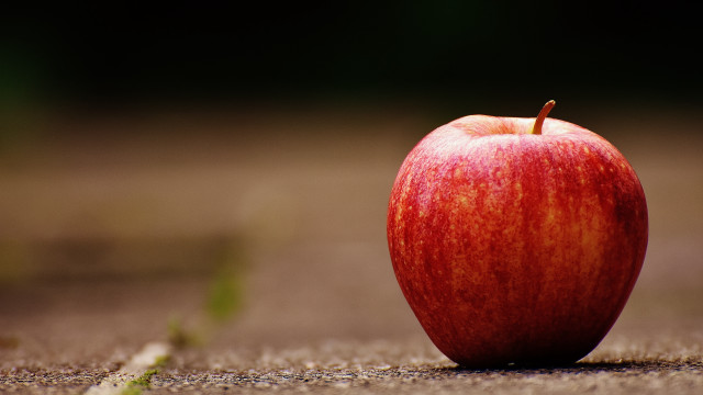 Red apple green stem shallow free wallpaper - medium preview image