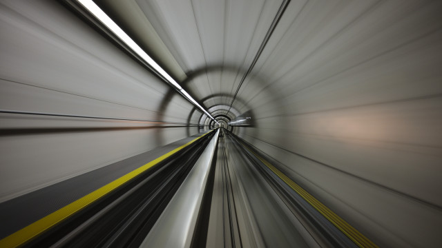 Tunnel train blurry precisionism tiltshift free wallpaper - medium preview image