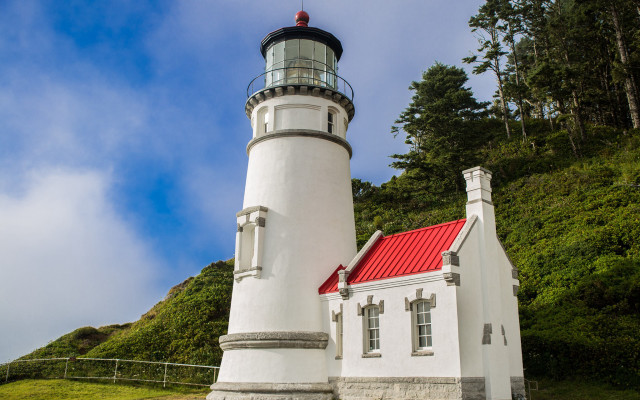 Lighthouse hill trees fence architecture free wallpaper - medium preview image