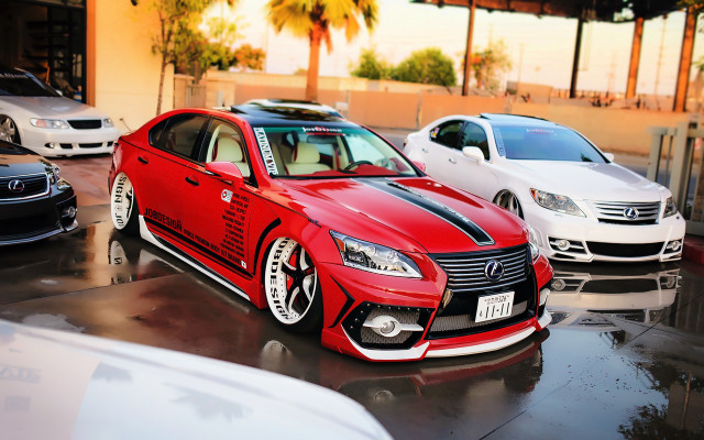 Red car parking lot palm free wallpaper - medium preview image