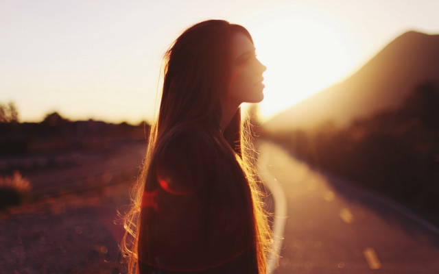 Woman sunset backlighting blowinghair profile free wallpaper - medium preview image