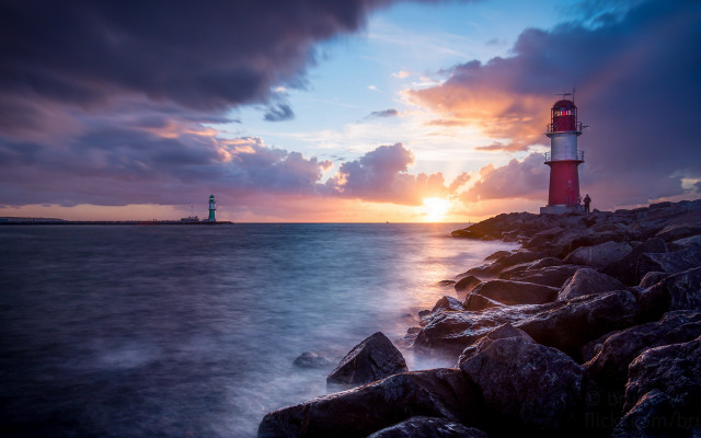 Lighthouse rocky shore sunset clouds #7 free wallpaper - medium preview image