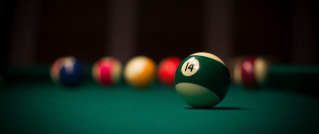 Pool table four ball bokeh free wallpaper - medium preview image