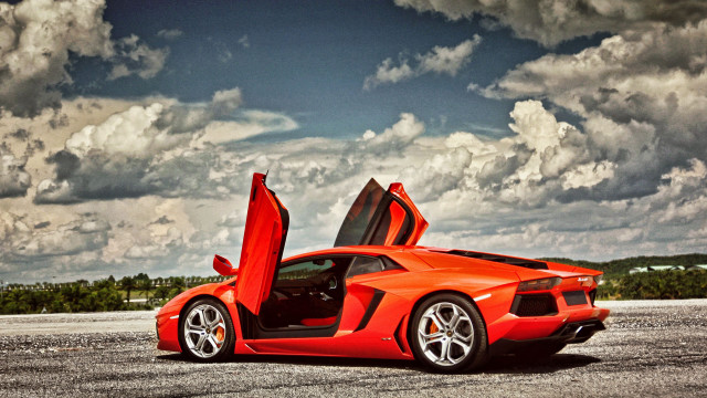 Red sports car open doors #2 free wallpaper - medium preview image
