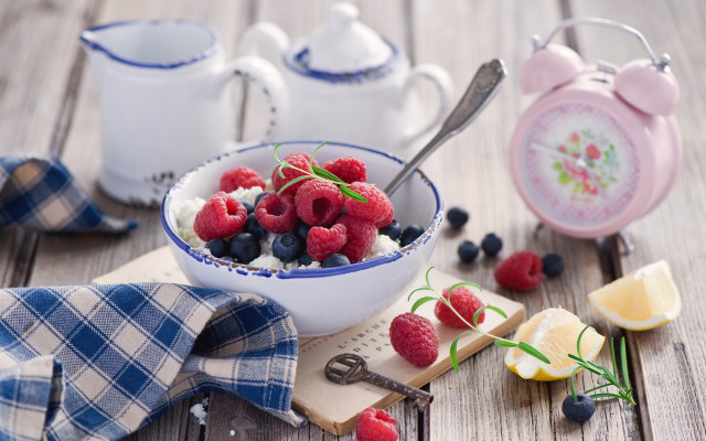 Berries cottage cheese spoon teapot free wallpaper - medium preview image
