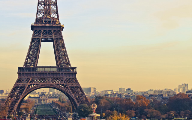 Tall clock tower paris park free wallpaper - medium preview image