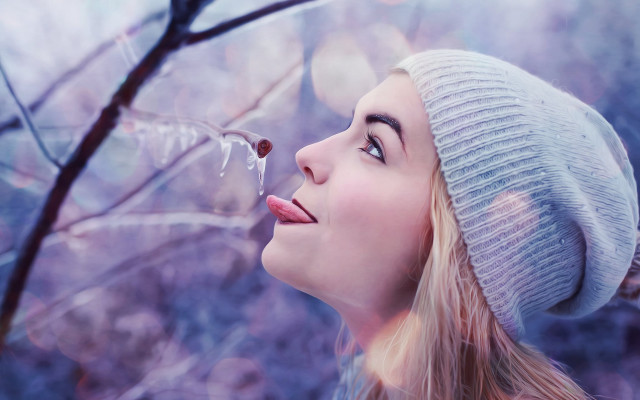 Woman beanie blowing bubbles forest free wallpaper - medium preview image