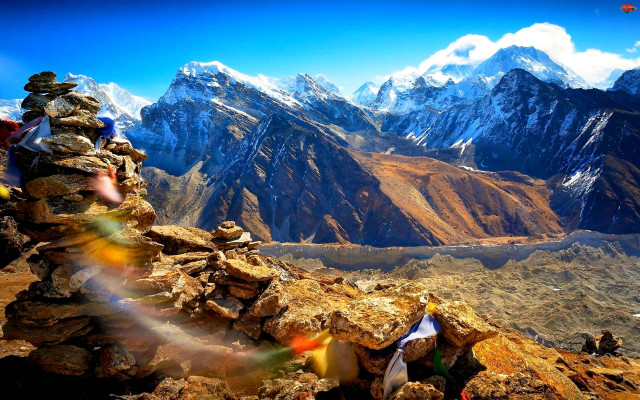 Mountain range group people standing free wallpaper - medium preview image