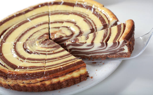Cake slice plate fork knife free wallpaper - medium preview image