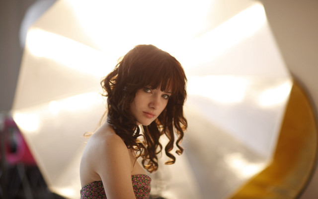Woman portrait bangs brown hair free wallpaper - medium preview image