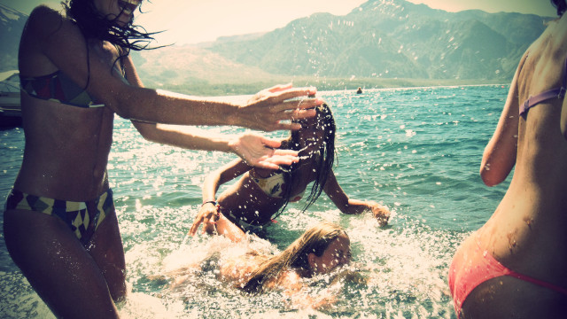 Beach water surfing group sunset free wallpaper - medium preview image
