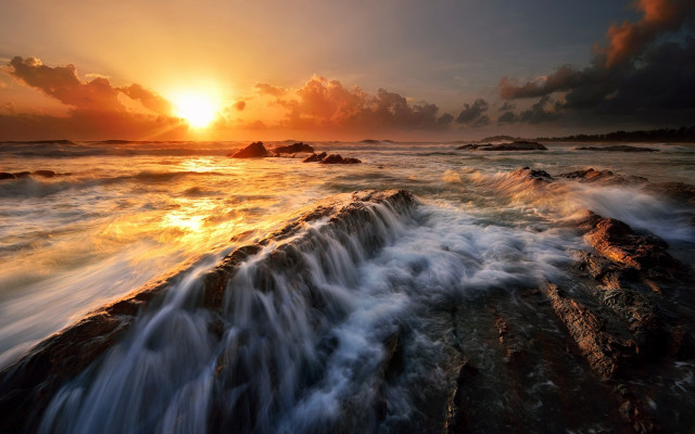 Sunset water waves rocks matte free wallpaper - medium preview image