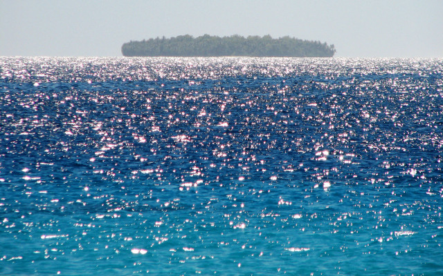 Small island ocean distant island free wallpaper - medium preview image