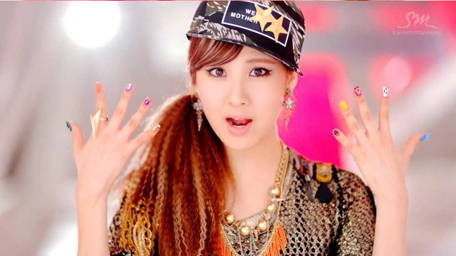 Woman long hair hat hands free wallpaper - medium preview image