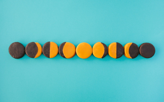 Cookies colorful frosting symmetrical blue free wallpaper - medium preview image