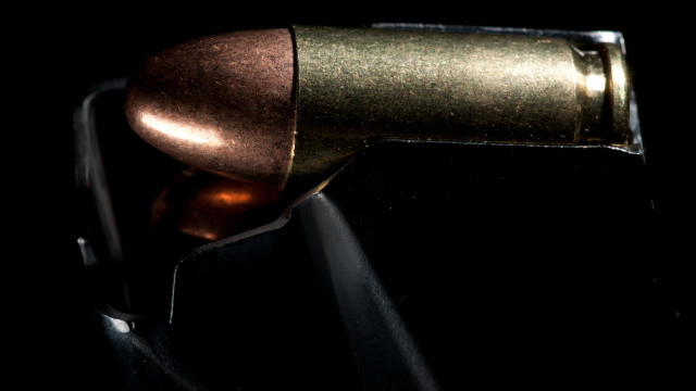 Gold hairdryer macro precisionism black free wallpaper - medium preview image