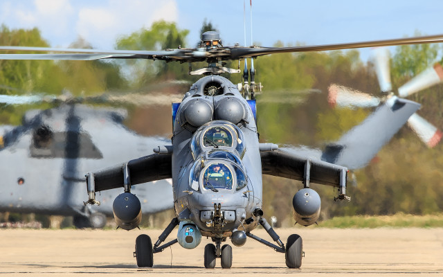 Large helicopter runway forest cobra free wallpaper - medium preview image