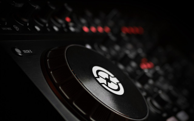 Dj controller red lights black free wallpaper - medium preview image