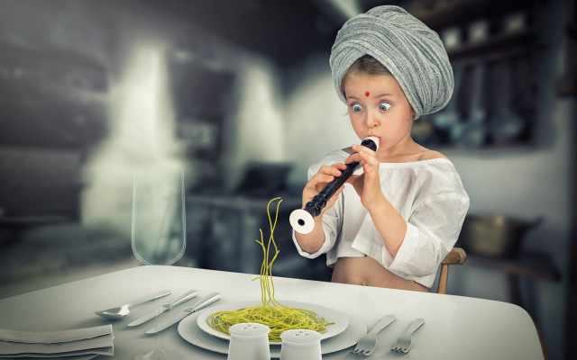 Young girl spaghetti sprout towel free wallpaper - medium preview image