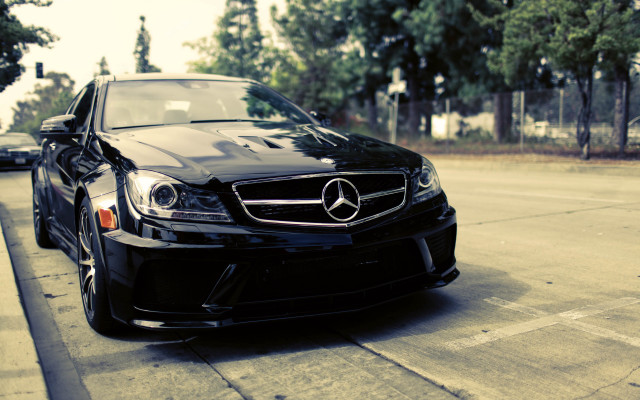 Black mercedes glossy 3d render free wallpaper - medium preview image