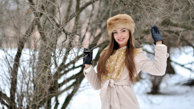 Elina karimova winter fur hat free wallpaper - medium preview image