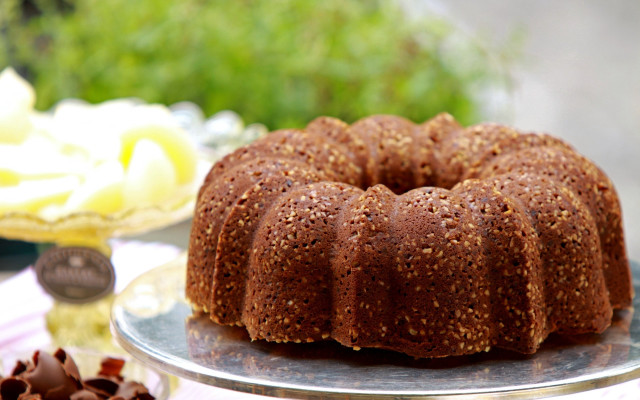 Bundt cake desserts cake server free wallpaper - medium preview image