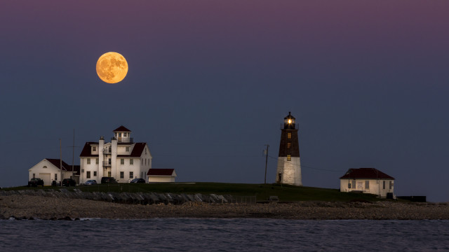 Full moon lighthouse island ocean free wallpaper - medium preview image