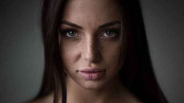 Elina karimova freckled hair serious free wallpaper - medium preview image