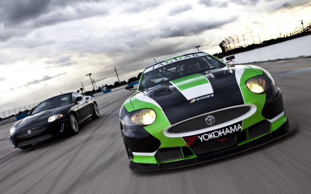 Fathi hassan car cloudy sky free wallpaper - medium preview image
