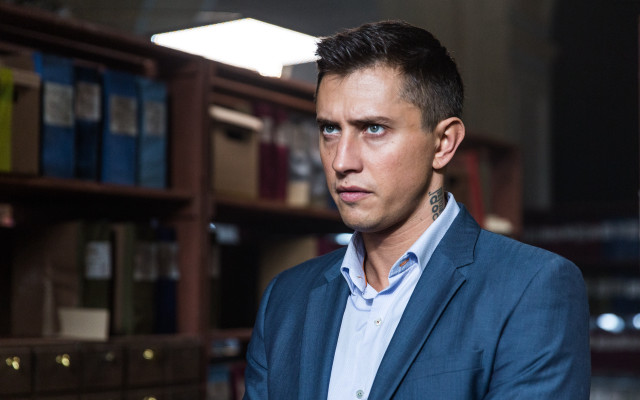 Aleksander gine bookstore portrait formal free wallpaper - medium preview image