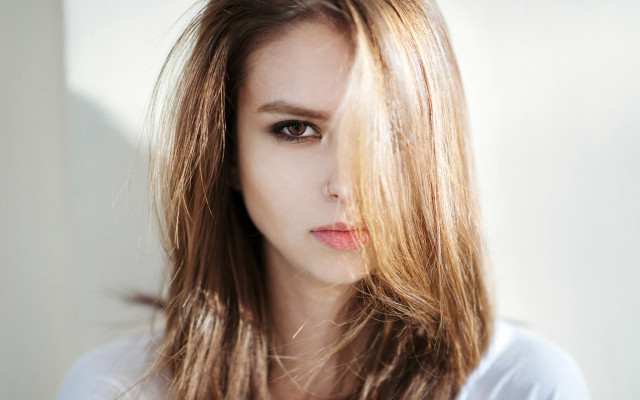 Eszter mattioni long hair white #2 free wallpaper - medium preview image