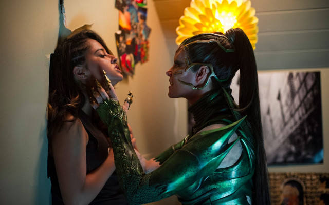 Two women costumes blurry renaissance free wallpaper - medium preview image