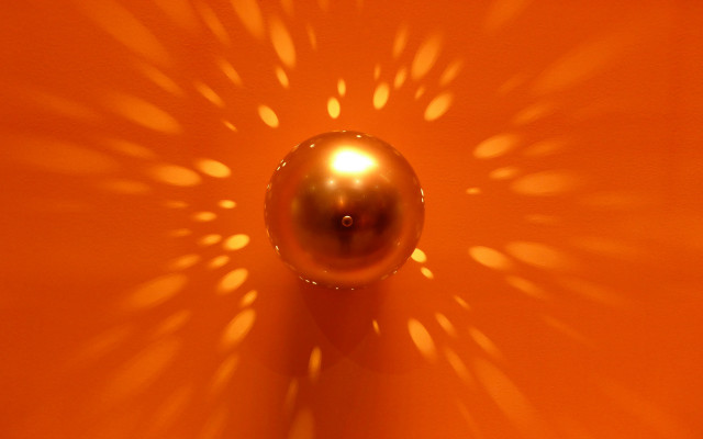 Shiny ball starburst shadow abstract free wallpaper - medium preview image