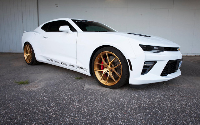 White car gold rims garage free wallpaper - medium preview image