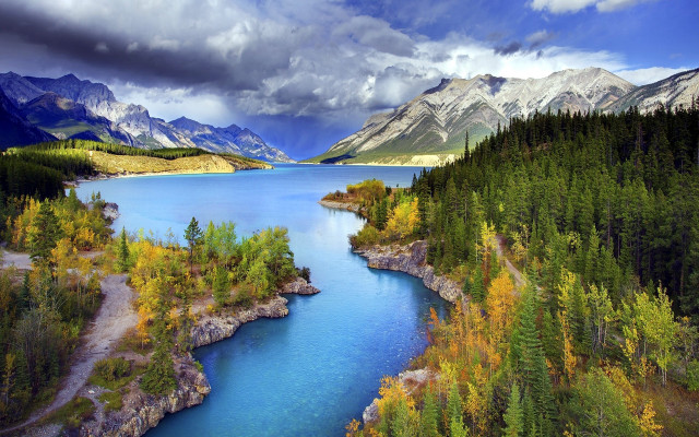 River mountains forest cloudy sky free wallpaper - medium preview image